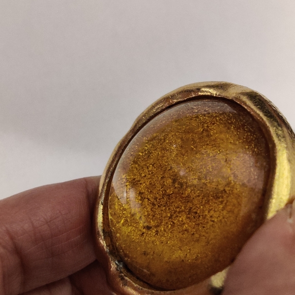 Rare Biche de Bere Poured Glass Hair Accessory - Picture 11 of 15